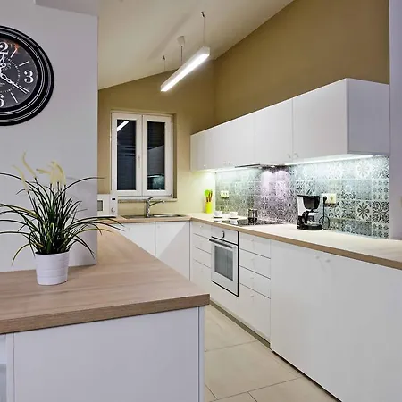 Miran Apartment *