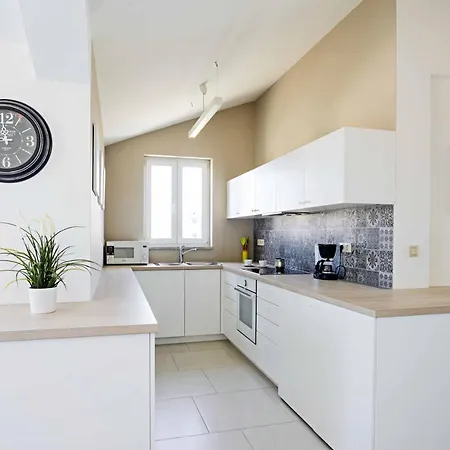 Miran Apartament Malinska