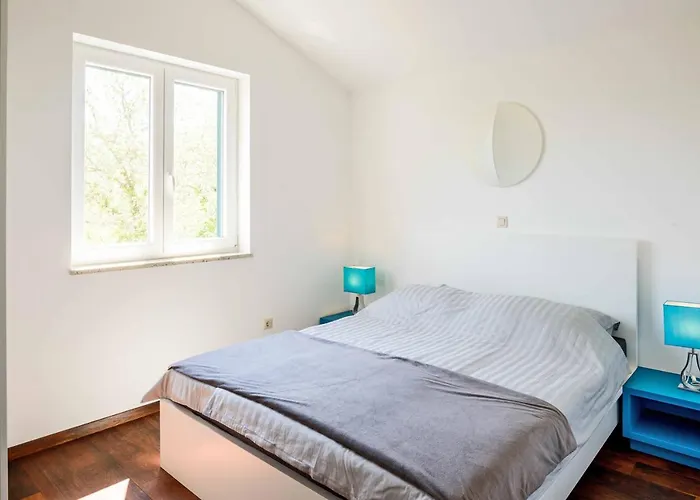 Lejlighed Miran Malinska